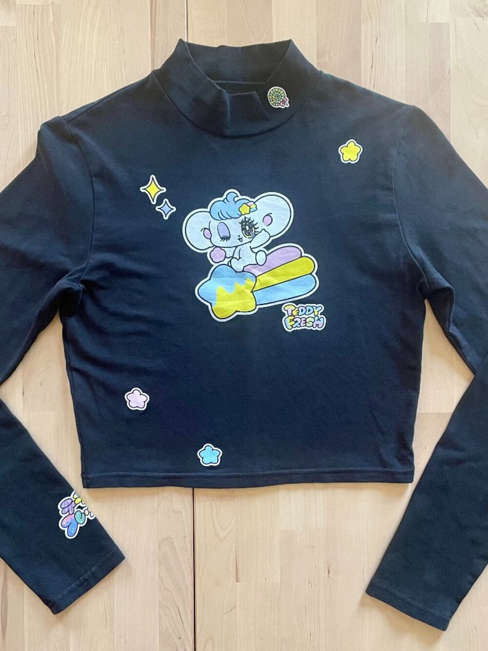 Teddy Fresh x Yurie Sekiya Women's Shooting Star Mock Neck Crop Top Blouse sz SM